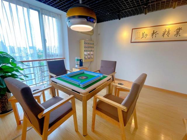 酒店棋牌室电动麻将机有猫腻吗（有麻将机的酒店）